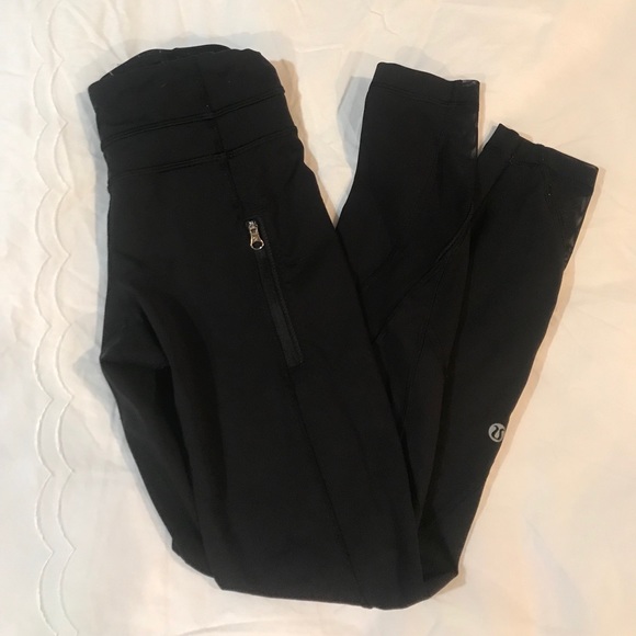lululemon athletica Pants - black lululemon mesh leggings